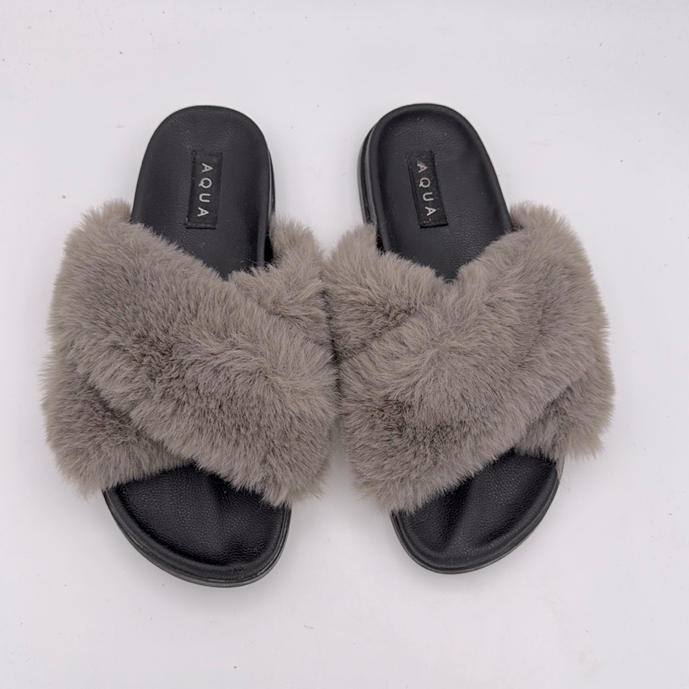 Aqua - Women’s slip on‎ grey Faux fur slide fuzzy slippers flat shoes size 8.5